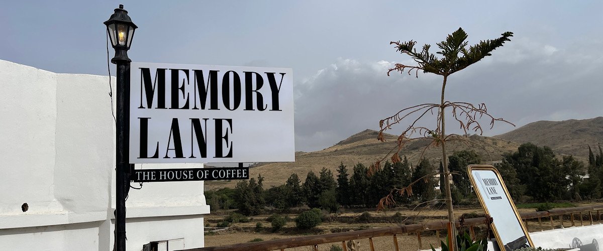 مقهى Memory Lane