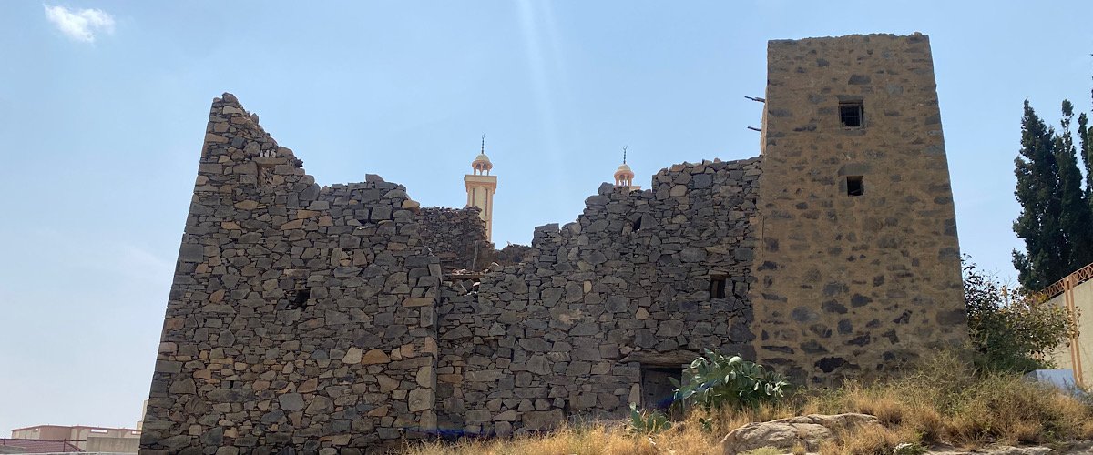 قرية مشيع بن عايض ال امغيد التراثية